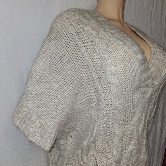 American Eagle Outfitters V-Neck Cable Knit Sweater - Gray Size L - Picture 16 of 16
